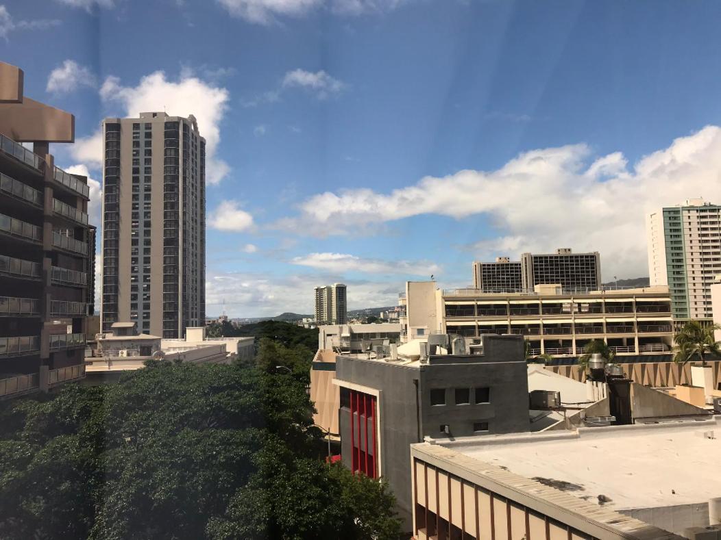 Executive Hotel Suite Downtown Free Parking Honolulu Exterior photo